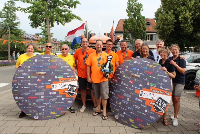Team ZOT wint de Carbagerun 2026 en deelt twee prachtige cheques uit
